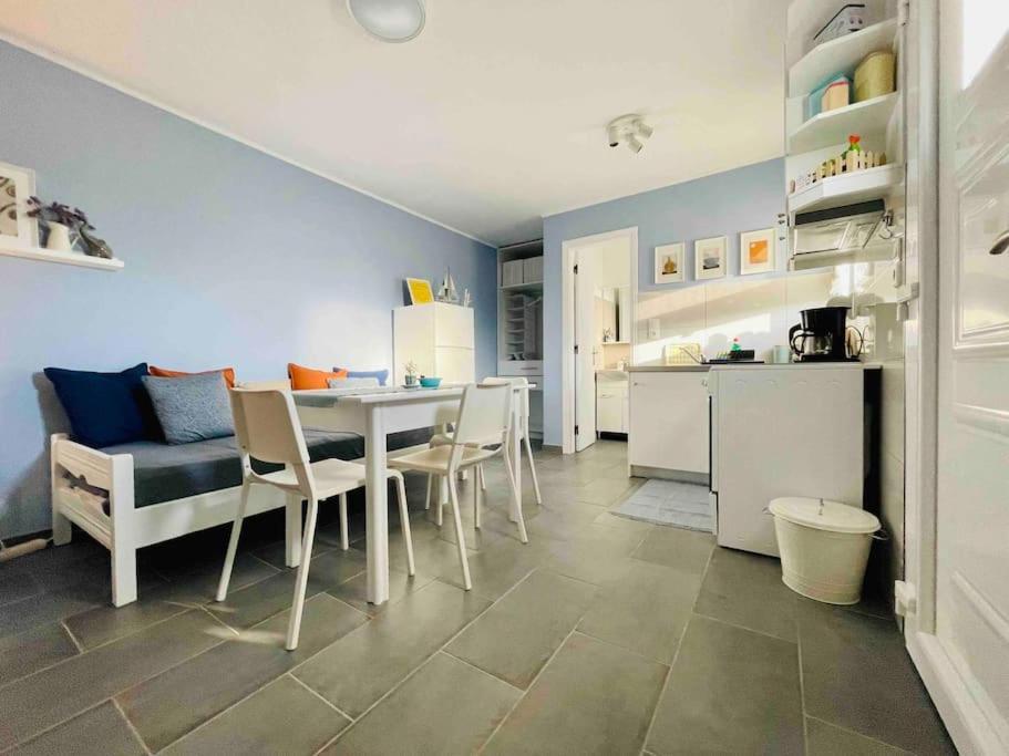 Cozy, Newly Renovated Apartment In Gavrio. Exterior foto
